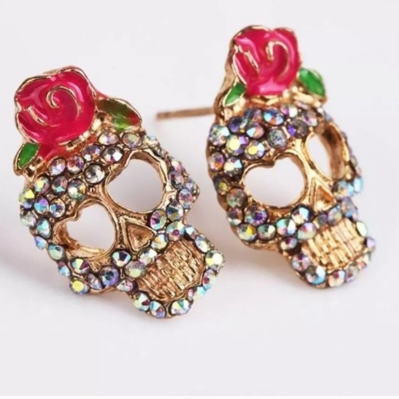 Atelier Sona Accessories - ONE PAIR LEFT! Skull rhinestone earrings💀